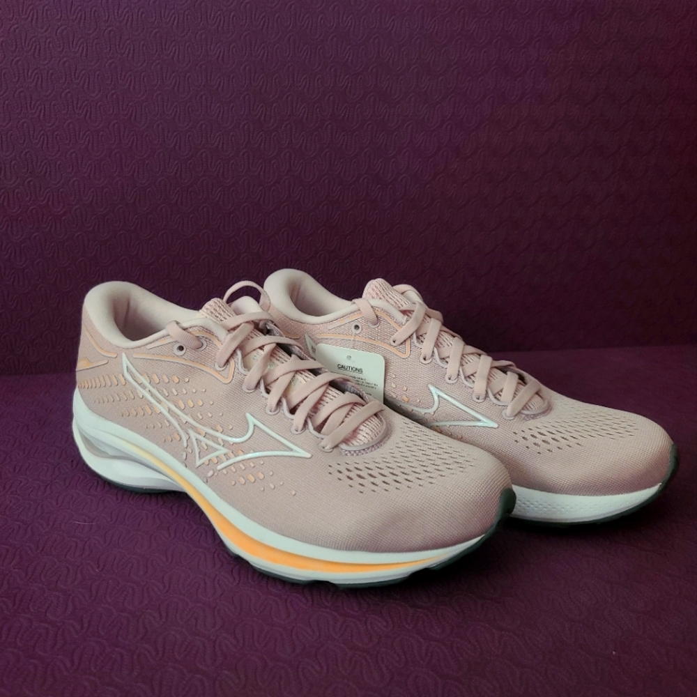Mizuno Waverider